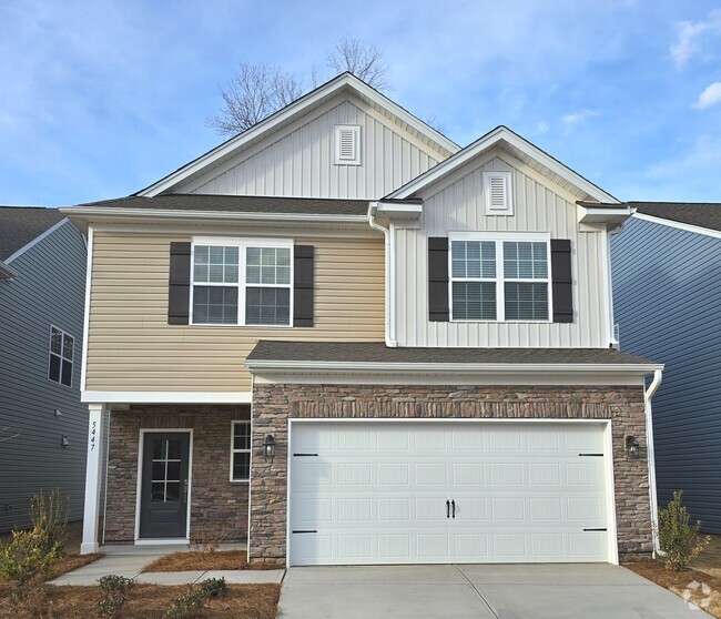 Building Photo - 5447 Hydrangea St Rental