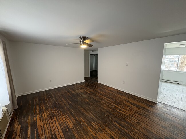 Building Photo - 1201 Parr Lake Dr Unit 1201