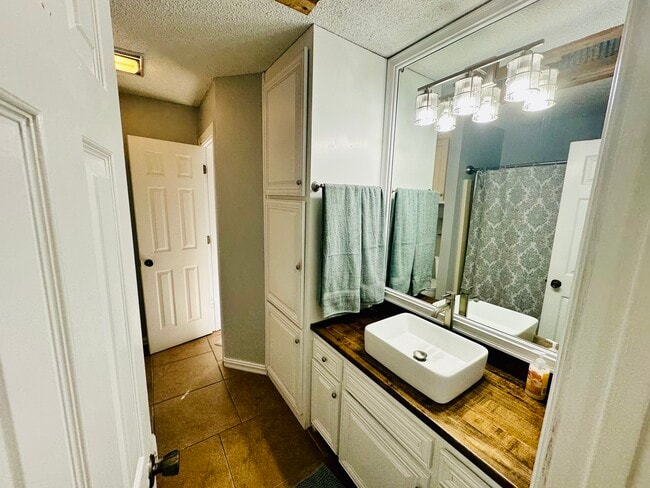 Photo - 110 Willow Branch Dr