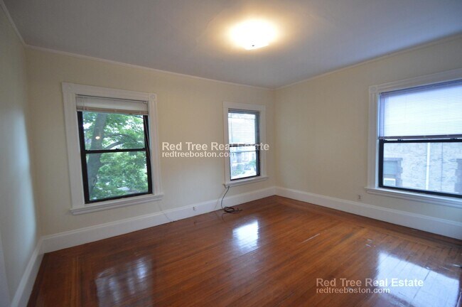 Building Photo - 31 Quint Ave Rental
