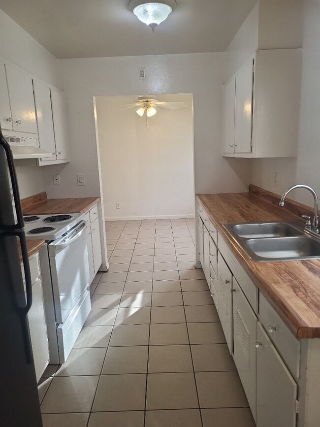 Photo - 12321 Rocky Mountain St