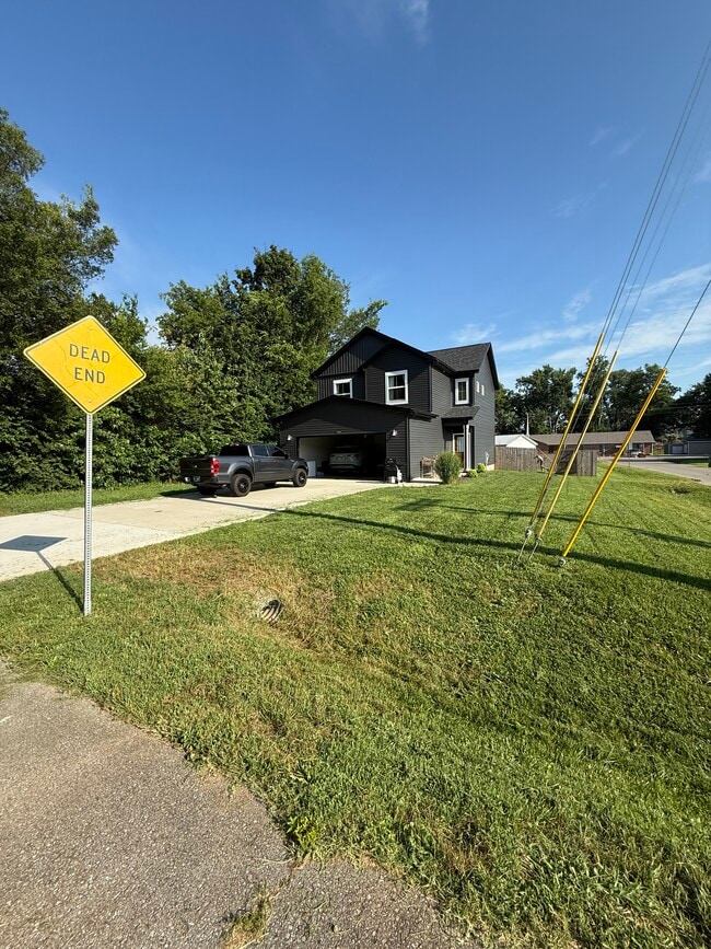 Front - 246 King Rd House