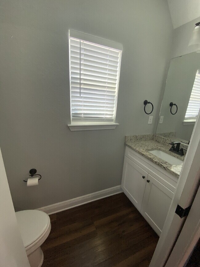 Photo - Situated in DeVillier's Square within convenient walking distance to Palafox, this contemporary r...