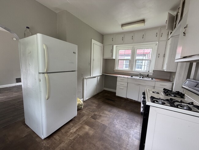 Photo - 516 W Marion St