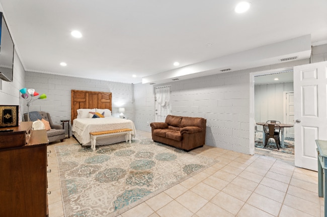 Photo - 158 Grand Blvd