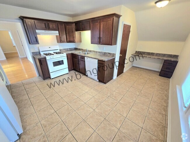Building Photo - 609 45th St Unit Upper Rental