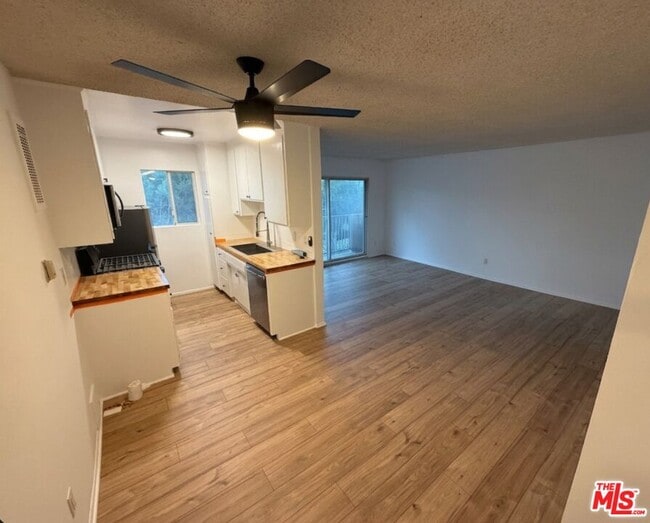 Photo - 1218 McClellan Dr Unit 201