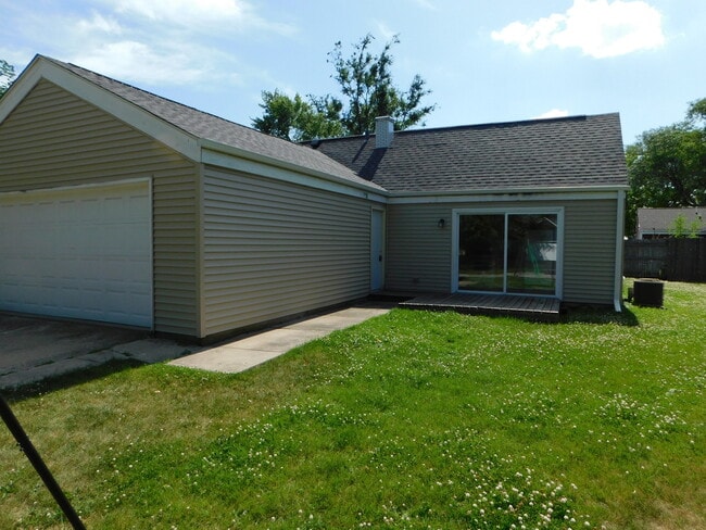 Photo - 163 Tealwood Rd House