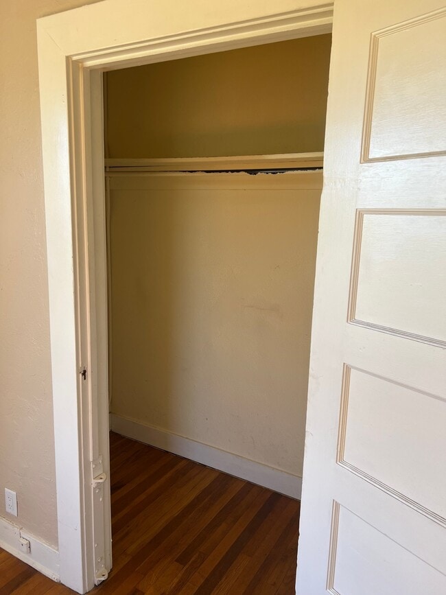 Photo - 150 E 16th St Unit 9