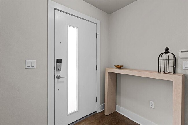 Photo - 2900 Pither Ln Unit 295C