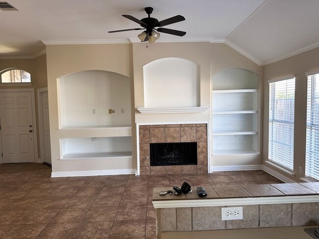 Photo - 505 Gaston Cir