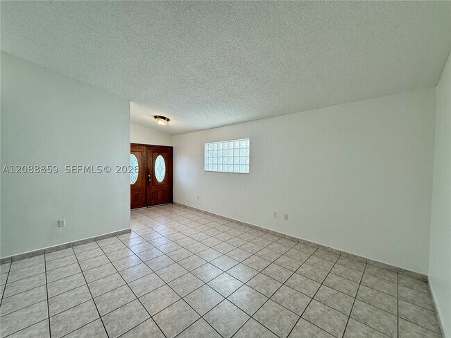 3559 W 71st Terrace