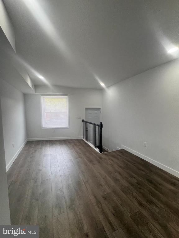 2606 W Fairmount Ave