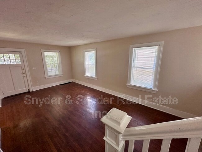 Photo - 700 Noble Ave