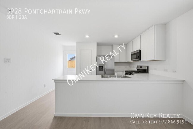 Photo - 3928 Pontchartrain Pkwy