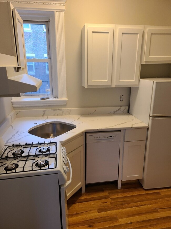Building Photo - 28 Haviland St Unit 19 Rental