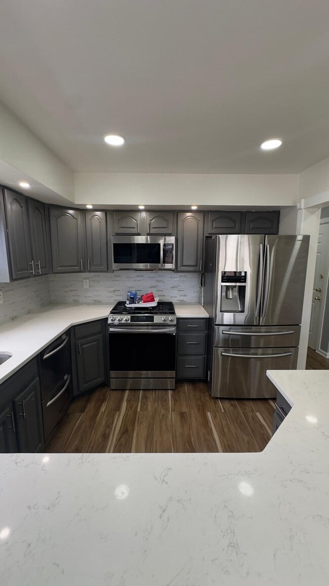 Photo - 728 Liberty Ave