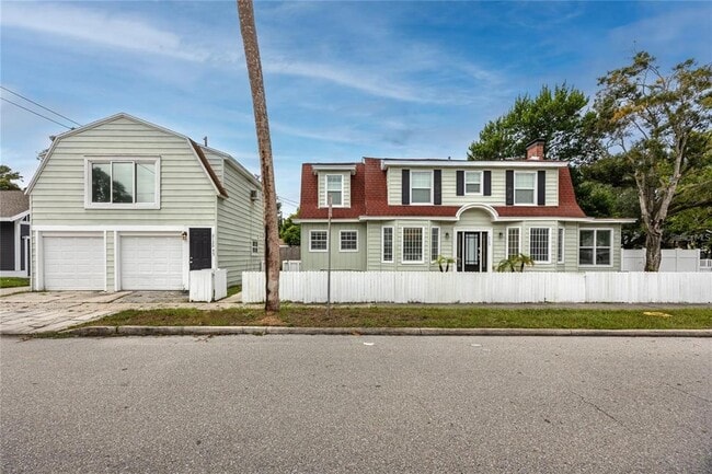 Building Photo - 2120 10th St N