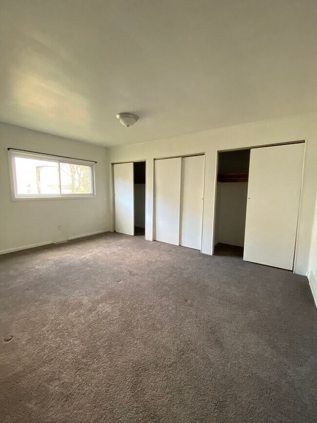 Photo - 740 Excelsior St