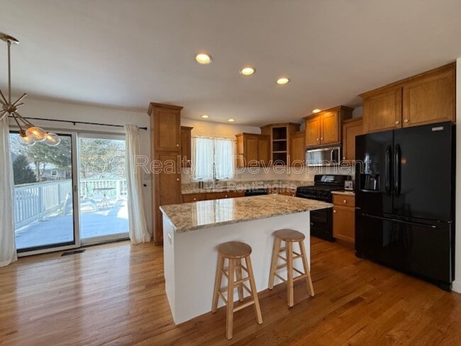 Photo - 1621 Warbler Dr