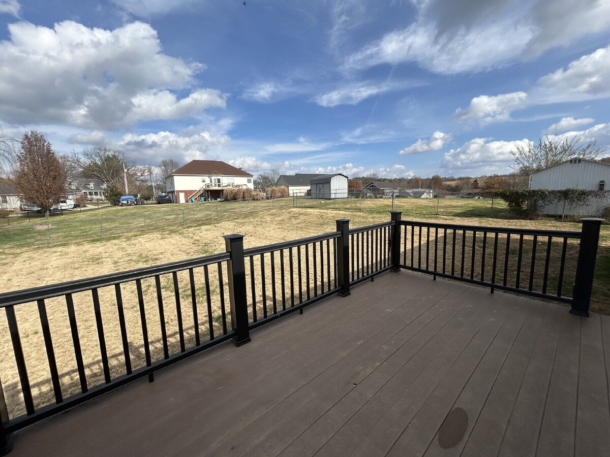 Photo - 3-Bed 2 Bath Home with Granite Touches in Cookeville