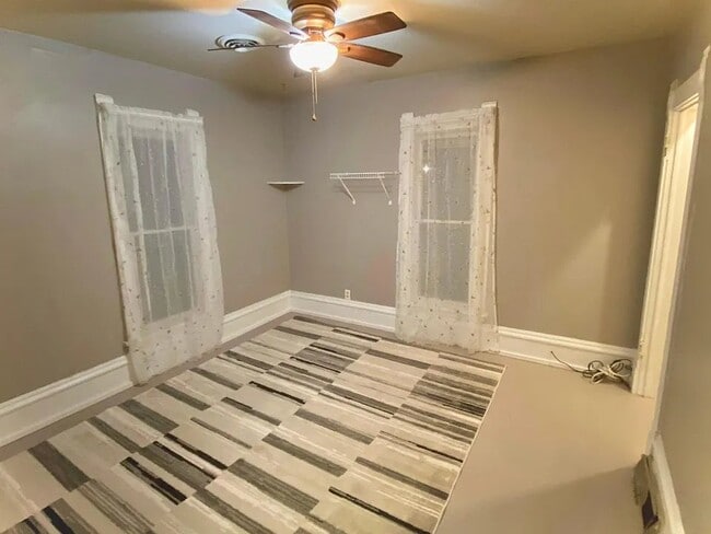 Photo - 2404 Olive St Unit 2