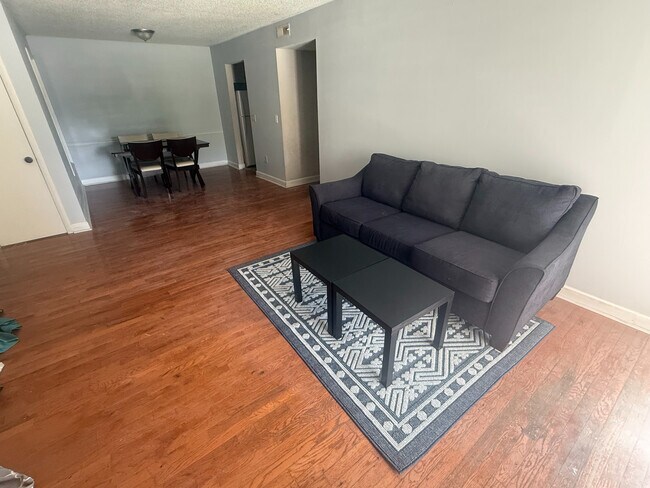 Room in Apartment on N Hamilton St
