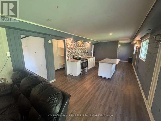 Photo - 913 Walnut Ct