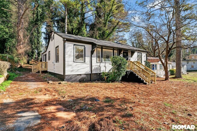 Photo - 1262 Kenilworth Dr SW