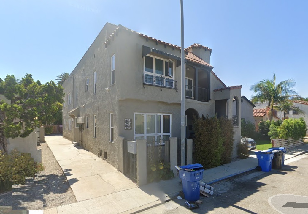 2744 S. Redondo Blvd (Spacious 3-Bed, 1-B... - 2744 S. Redondo Blvd  (Spacious 3-Bed, 1-B... Apartments