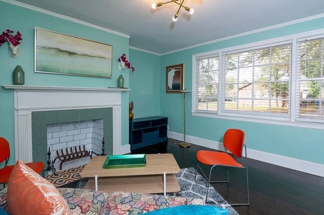 Photo - 2 Bedroom, 1 Bath in Melrose Heights - Ava...