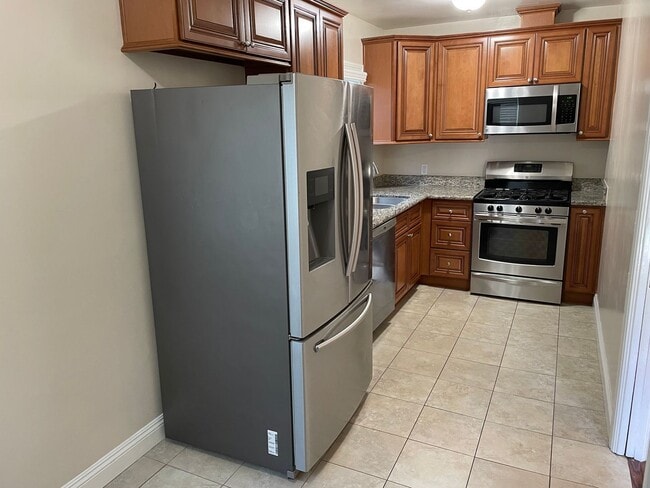 Photo - 71 Suffolk Ave Unidad 71 1/2 B