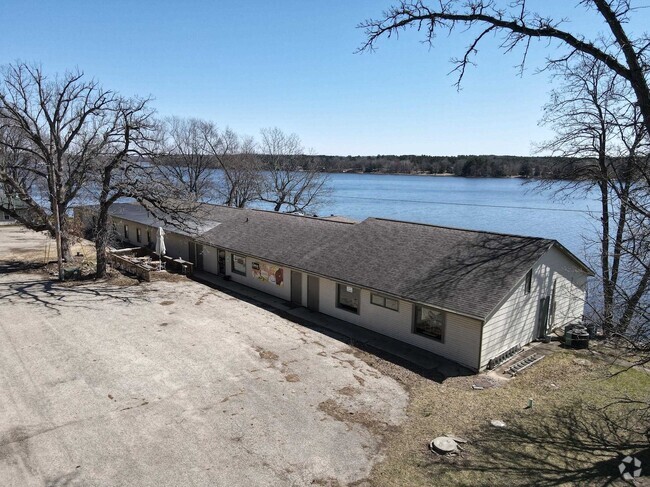 Building Photo - w4011 County Rd C Rental