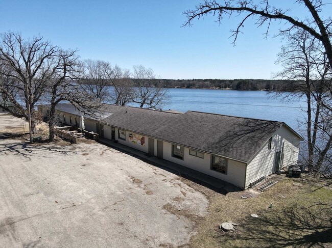 Building Photo - w4011 County Rd C Rental