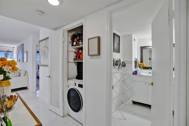 Photo - 18041 Biscayne Blvd Unit 503