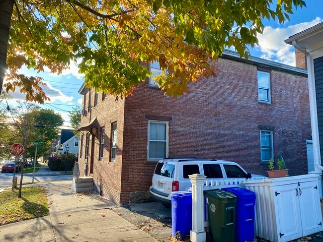 Photo - 31 Constitution St Unit 1E