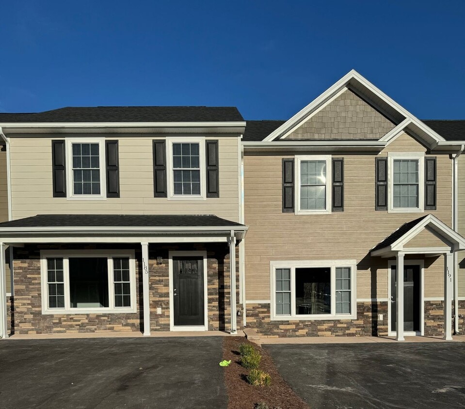 *LIKE NEW!* 3BR/2.5BA Townhouse in Crescen... - *LIKE NEW!* 3BR/2.5BA Townhouse in Crescen...