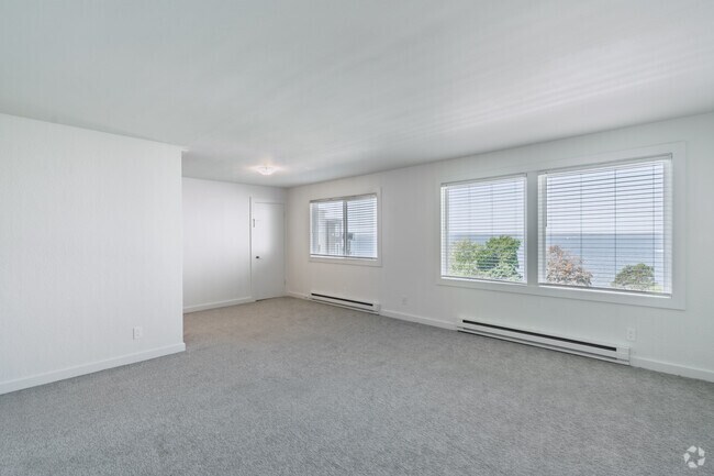 2BR, 1BA - 1,029SF - Living Room