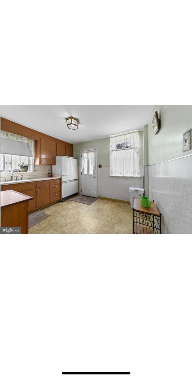 Photo - 2128 Borbeck Ave