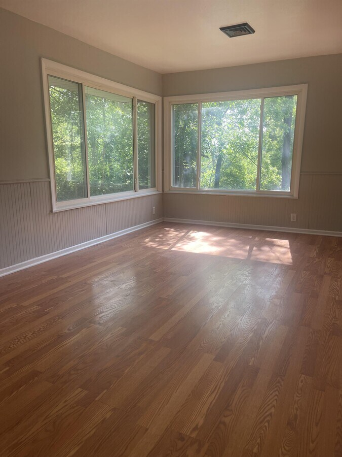 409 South Highland Street Rental For Rent in Creve Coeur, IL