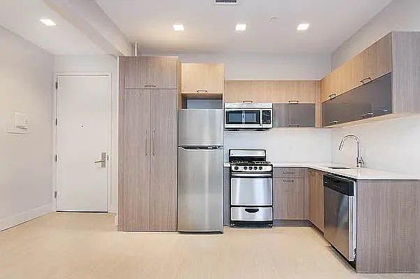 Building Photo - 2 bedroom in NEW YORK NY 10030 Unit 4E Rental