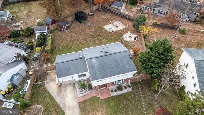 Photo - 6910 Ontario St