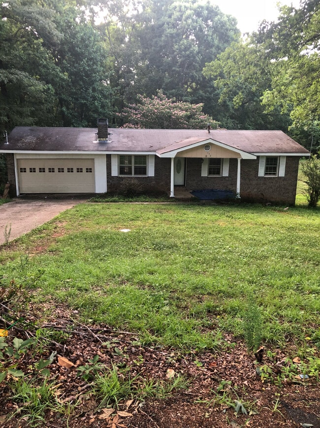 Photo - 130 Robinson Dr