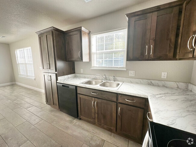 Building Photo - 615 S High Ave Rental
