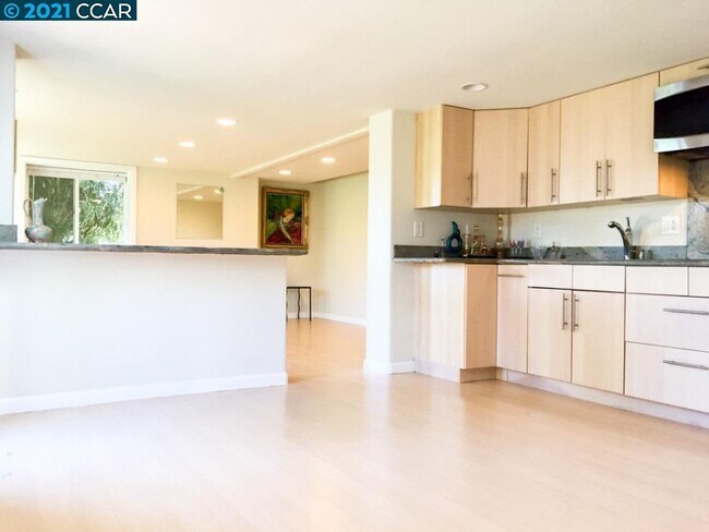 Photo - 175 Los Vientos Way