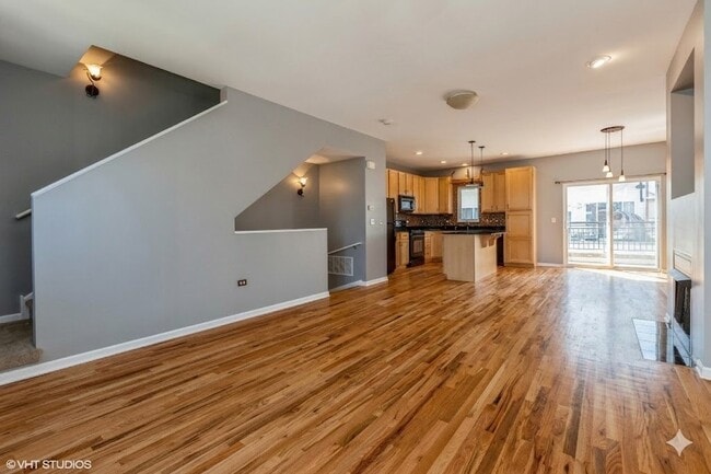 Photo - 3238 N Kilbourn Ave