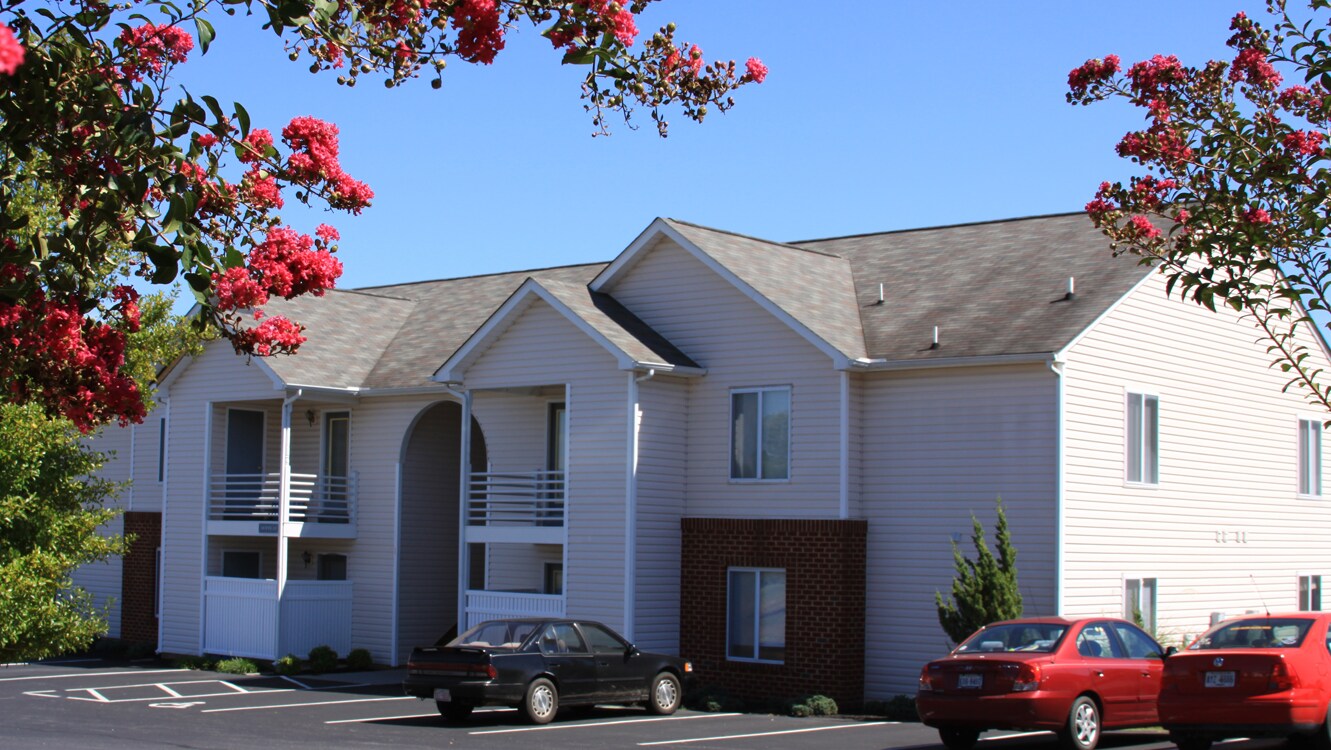 Hunter Ridge Apartments - Hunter Ridge Apartments