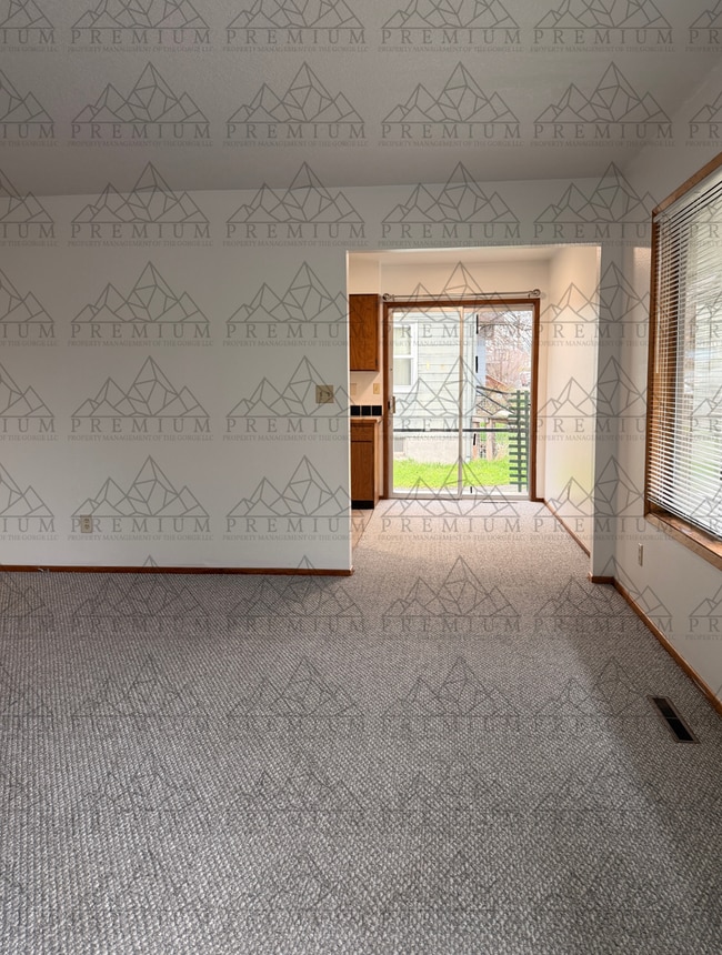 Photo - 9th St Triplex Unidad 1505 East 9th St