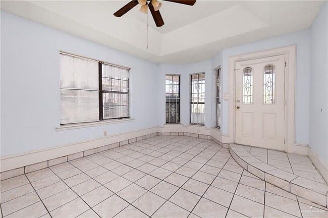 Photo - 14 W 26th St