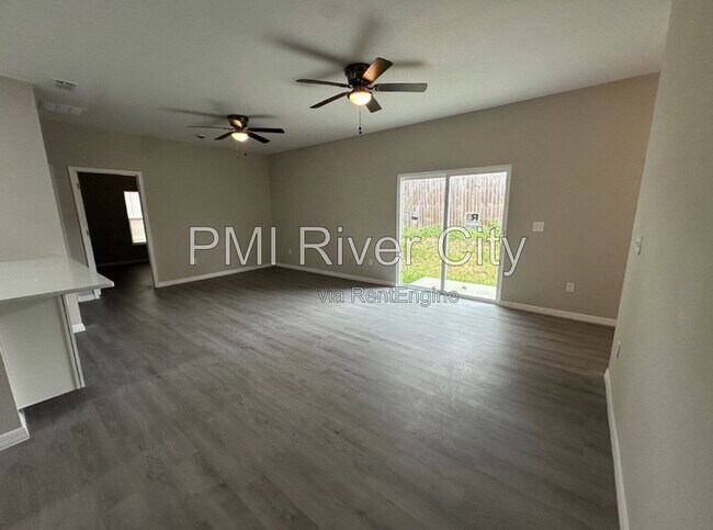 Photo - 6715 Bakersfield Dr